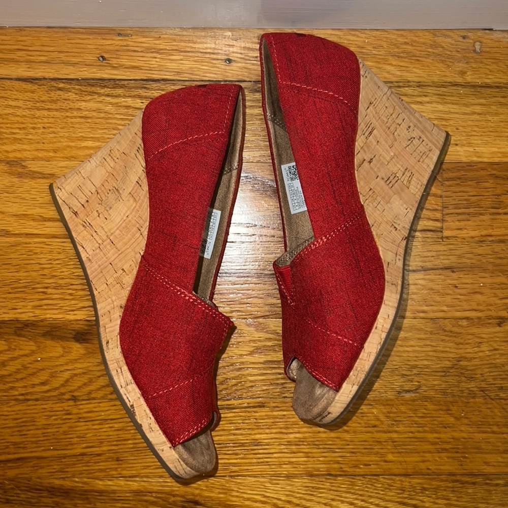 TOMS Women's Classic Espadrille Wedge Sandal - Picture 4 of 7